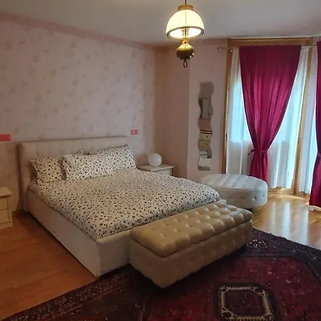 Apartment Octogon *